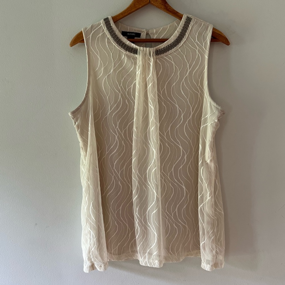 Alfani sleeveless lace tank,‎ blouse, shirt, size Medium, metallic accents
